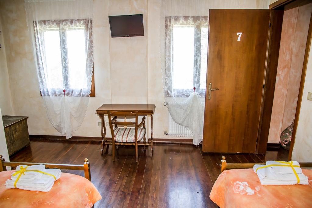 Agriturismo Ca' Alleata กาออร์เล ภายนอก รูปภาพ
